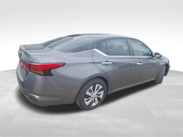 Certified Used 2025 Gray Nissan 2.5 S image 8
