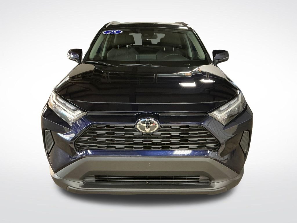 Certified Used 2025  Toyota XLE image 8