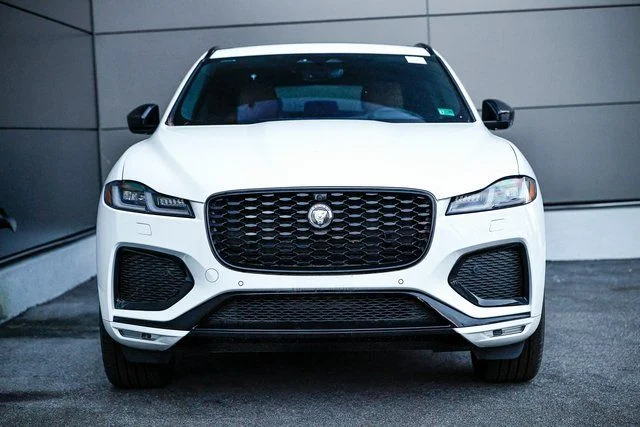 2026 Jaguar F-Pace R-Dynamic S - Photo 8