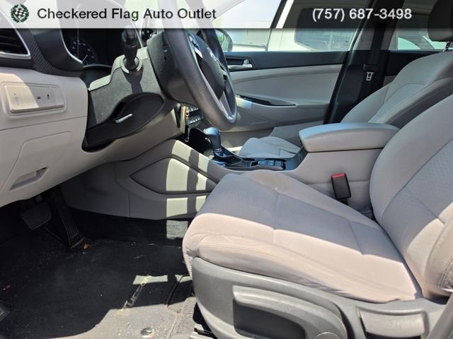 Used 2019 Dazzling White Hyundai SE image 8