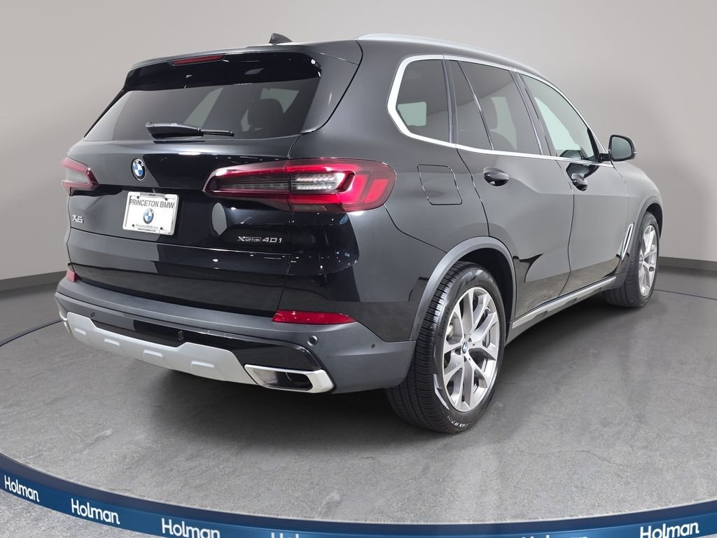Used 2022 Black Sapphire Metallic BMW xDrive40i image 6