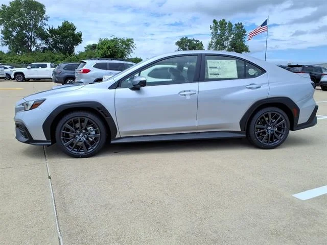 New 2026 ICE SILVER METALLIC Subaru Premium image 2