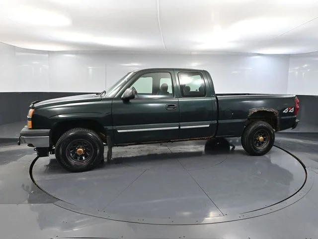 Used 2003 Green Chevrolet LS image 9
