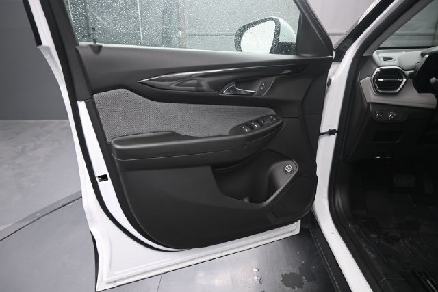 Used 2026 Summit White Chevrolet LT image 24