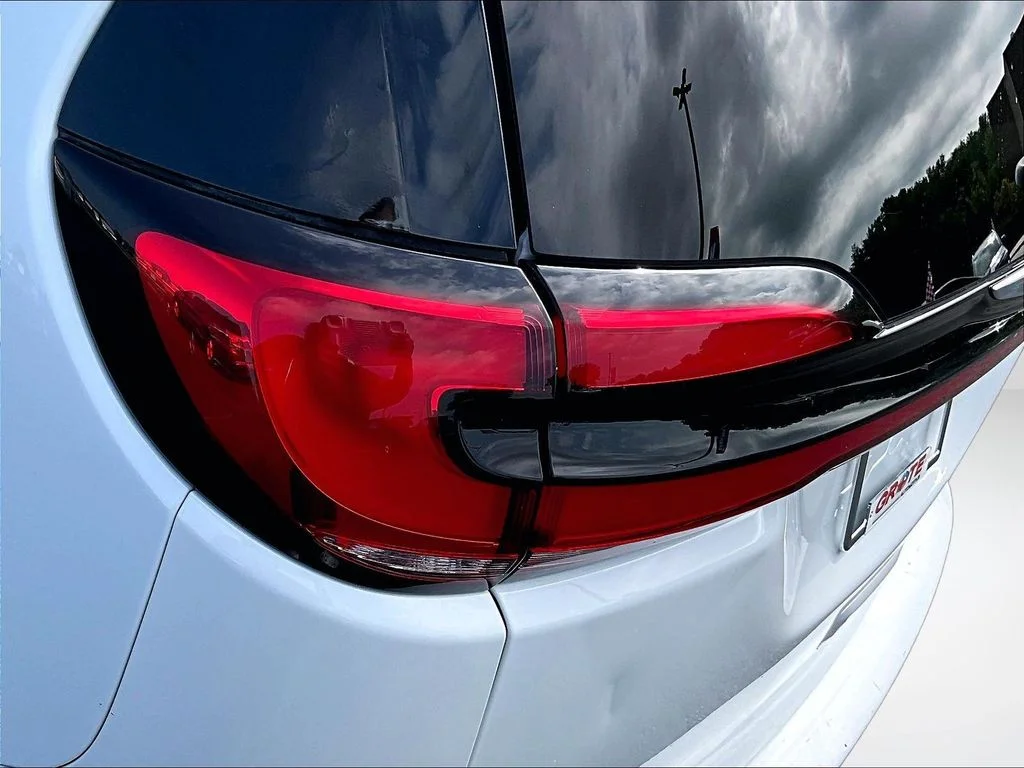 Used 2022 White Chrysler Touring L image 29