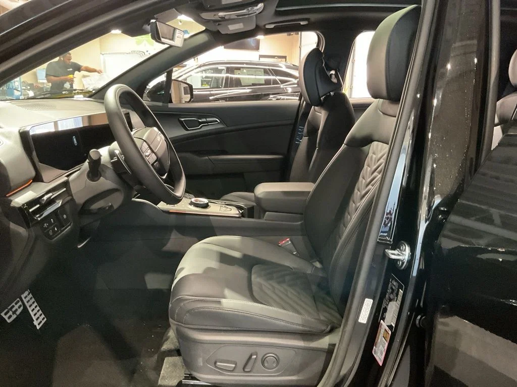 New 2026 Black Kia X-Line Prestige image 11
