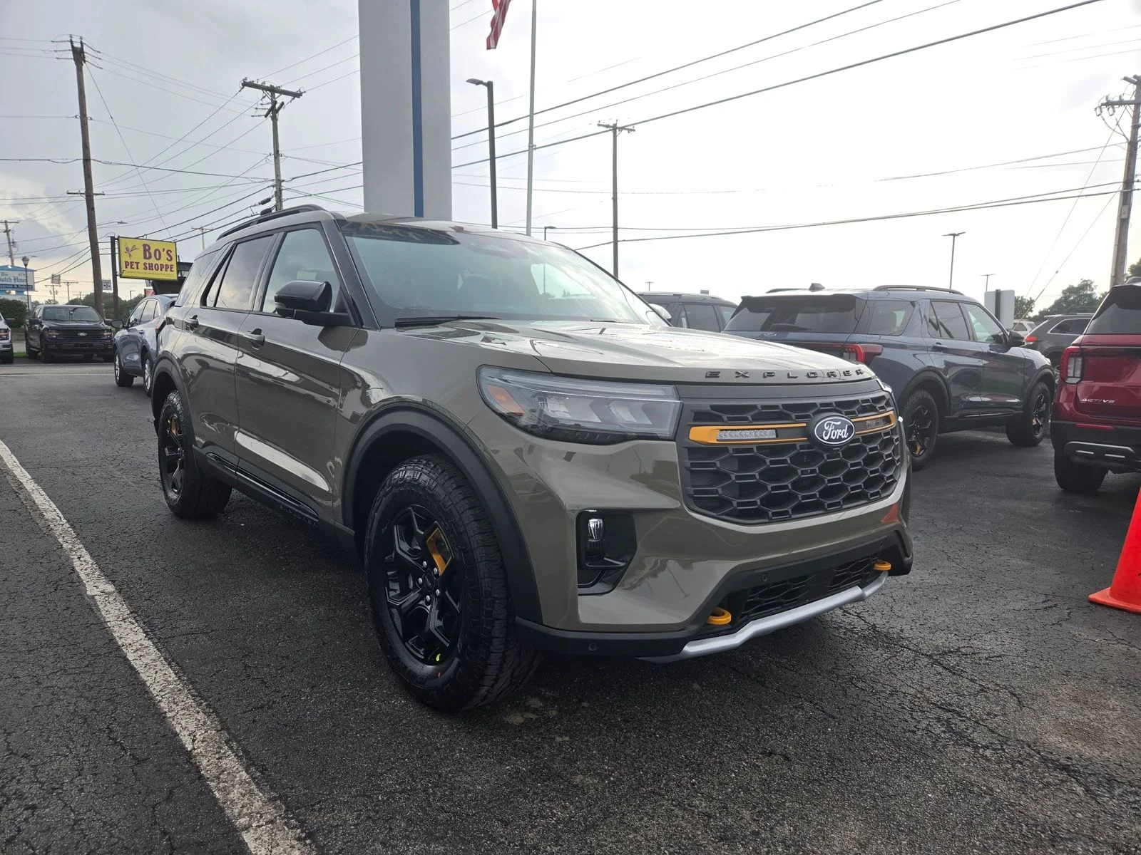 New 2027 Marsh Gray Ford Tremor® image 7