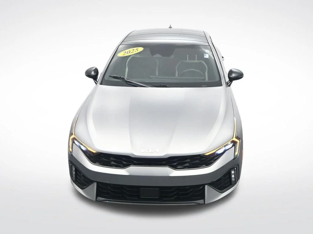 Used 2025 Steel Kia GT-Line image 24