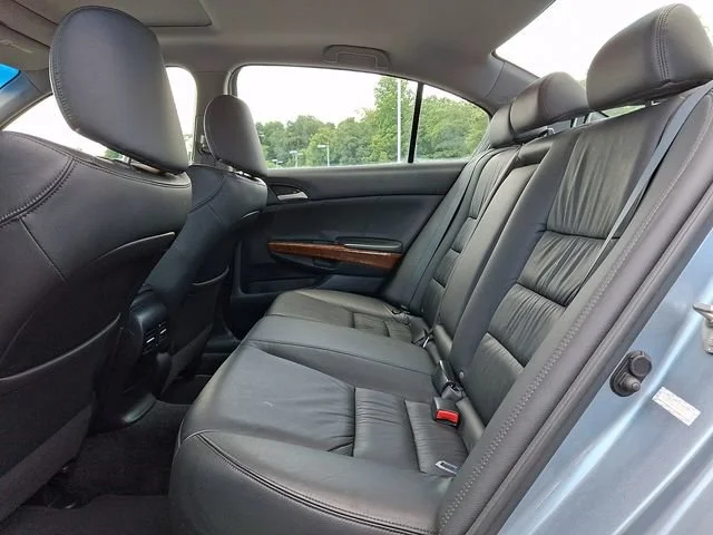 Used 2011 Blue Honda 3.5 EX-L image 11
