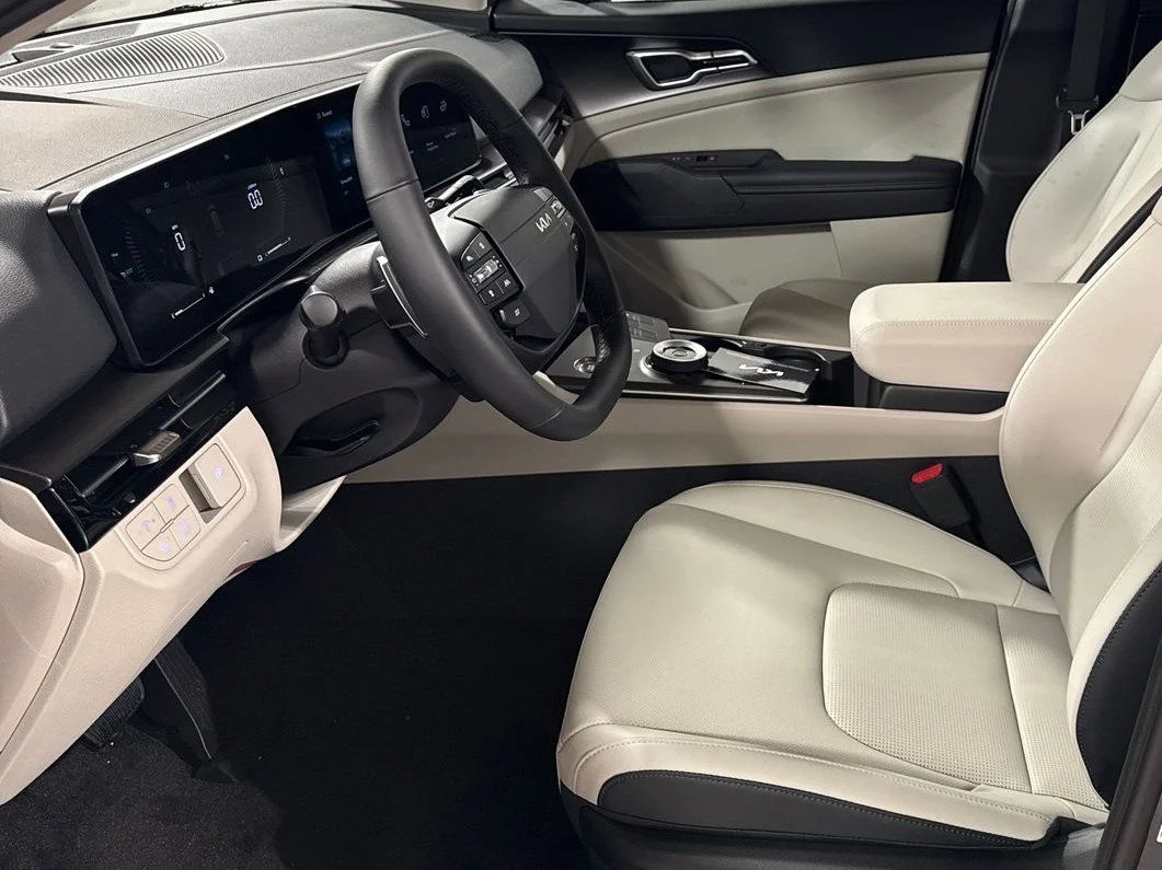 New 2026 Gravity Gray Kia EX image 16