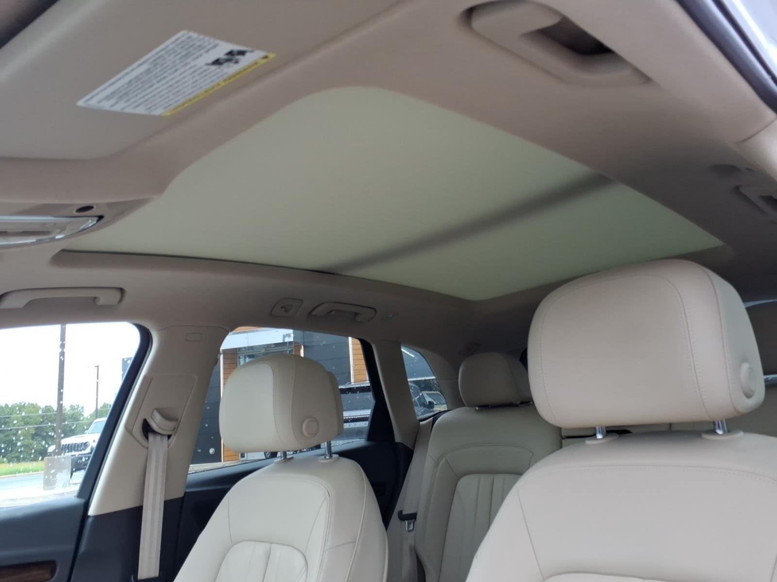 Used 2018 Ibis White Audi Premium Plus image 6
