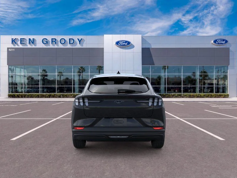 New 2026 Shadow Black Ford Select image 6