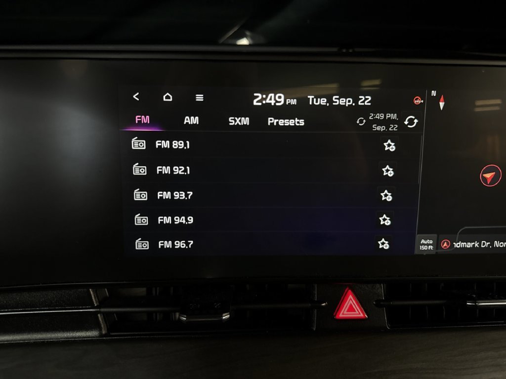 Used 2023 Sapphire Blue Kia X-Line image 27