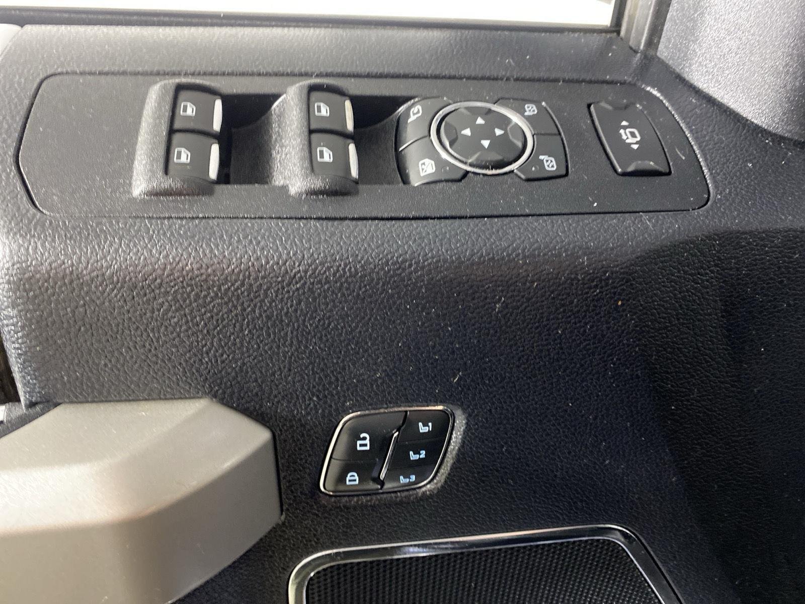 Used 2020 Blue Jeans Ford Lariat image 21