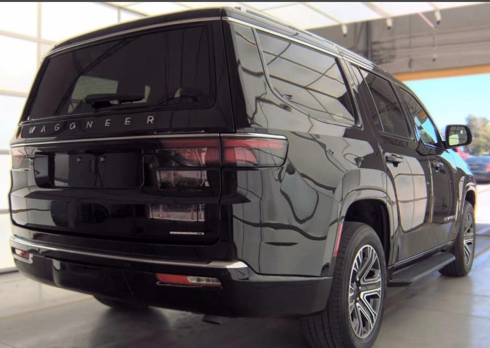 Used 2024 Black Jeep Series II image 3