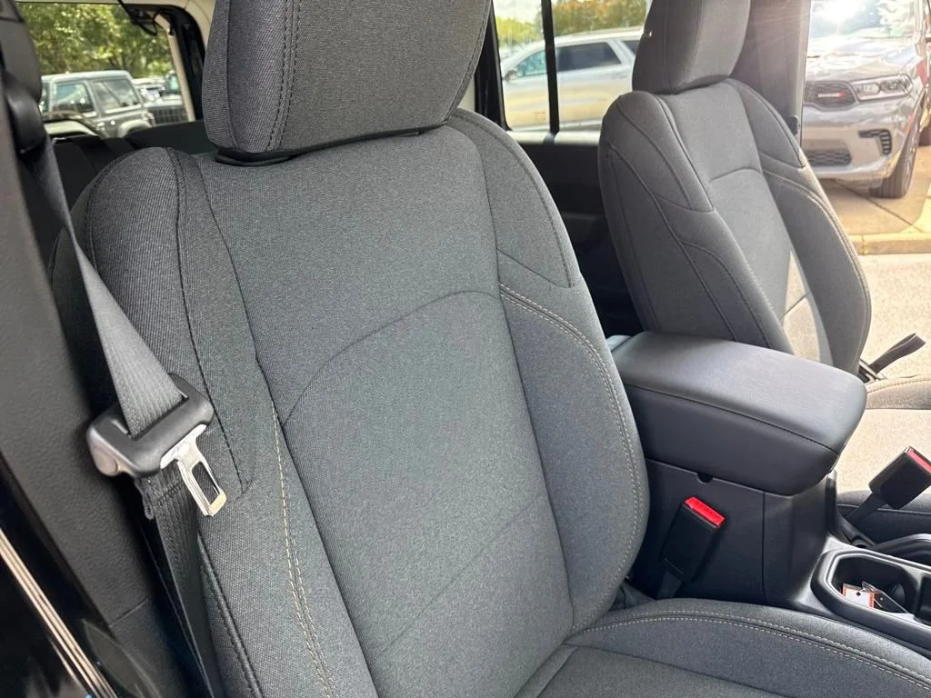 New 2025 Black Clearcoat Jeep Sport S image 31