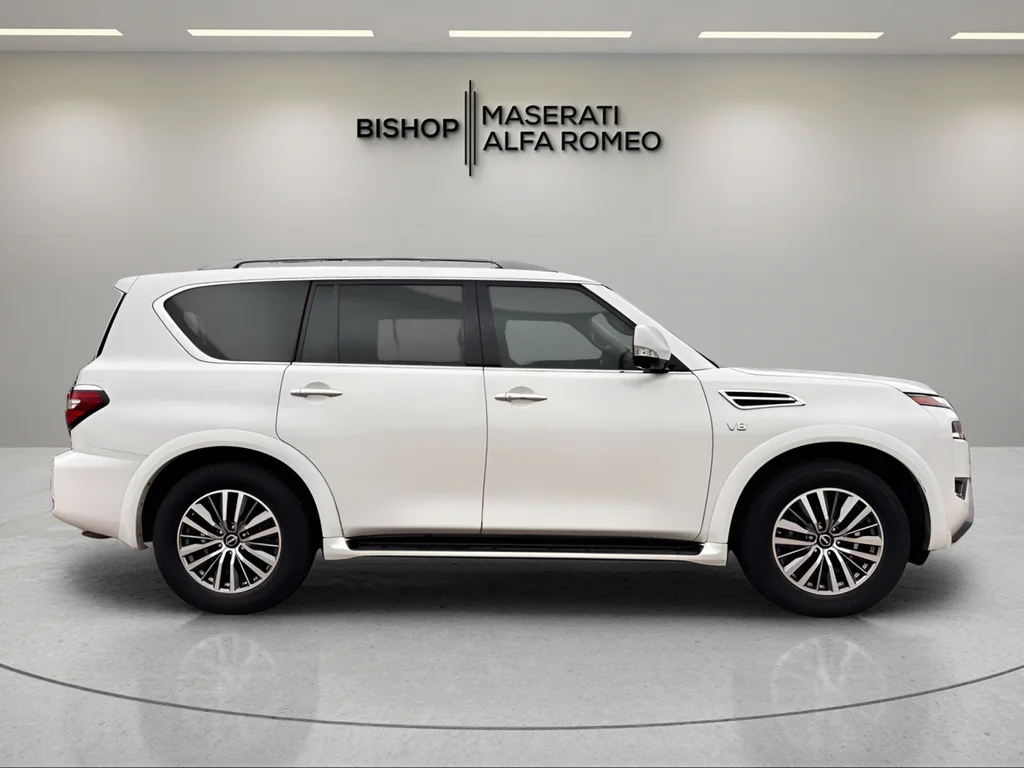 Used 2021 White Nissan SL image 7