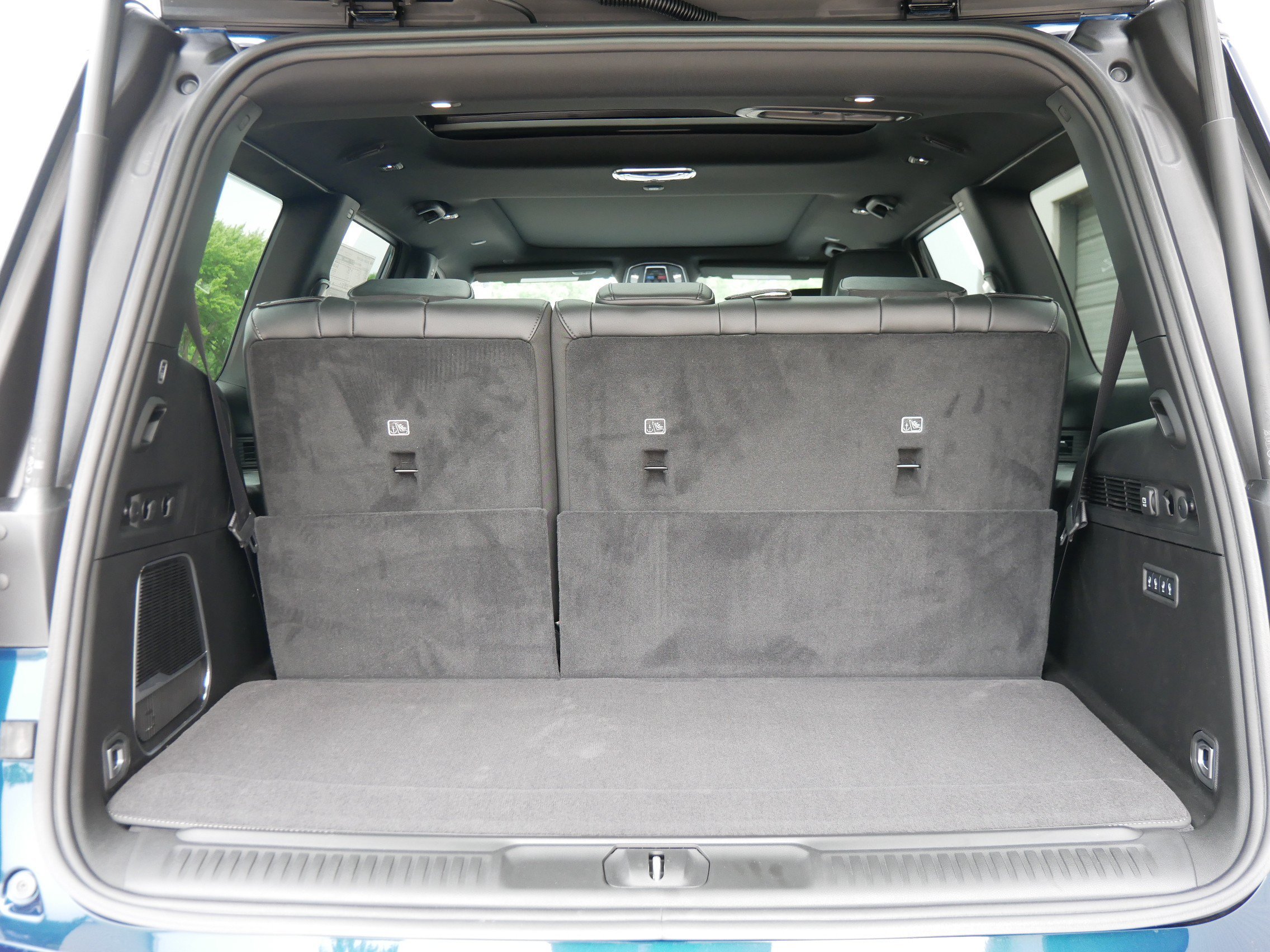New 2026 Fathom Blue Pearl-Coat Exterior Paint Jeep Limited Altitude image 4