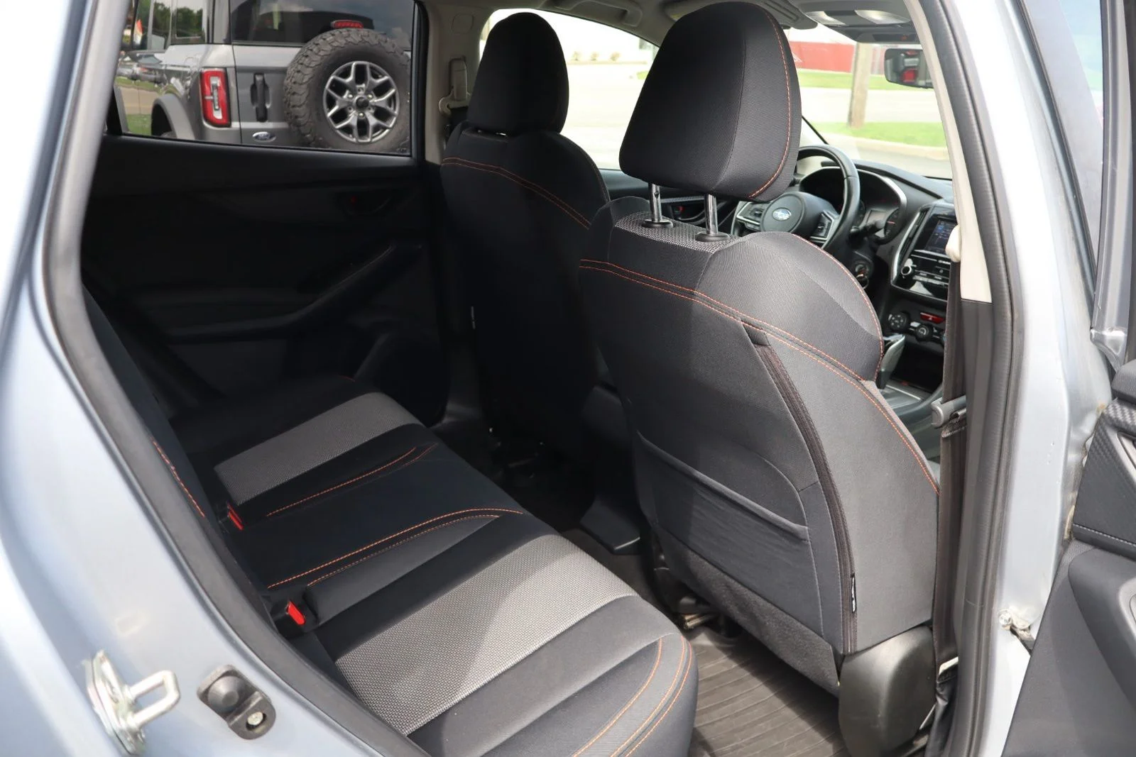 Used 2018 Ice Silver Metallic Subaru 2.0i Premium image 35