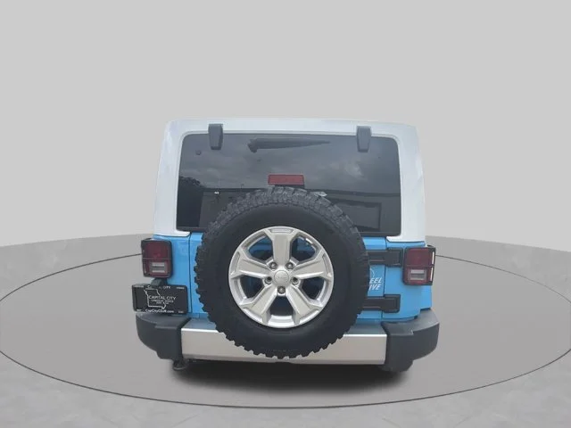 Used 2017 Blue Jeep Unlimited Sahara image 5