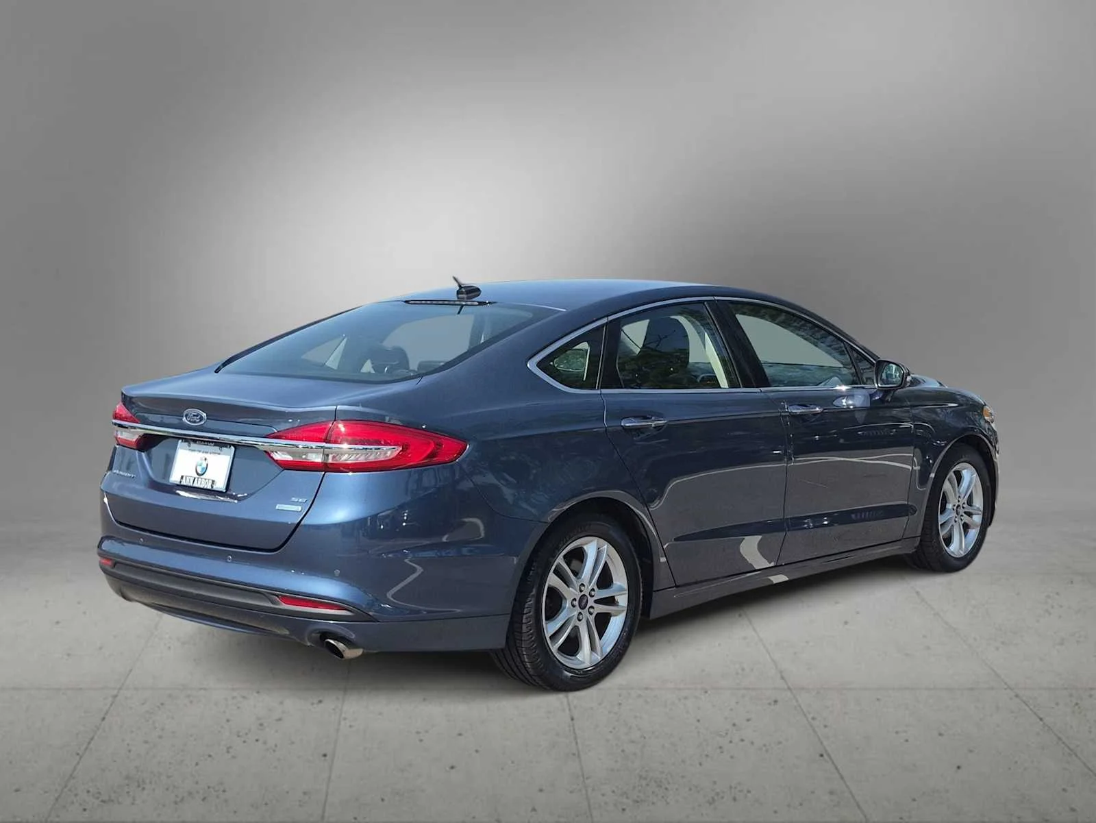 Used 2018 Blue Metallic Ford SE image 8