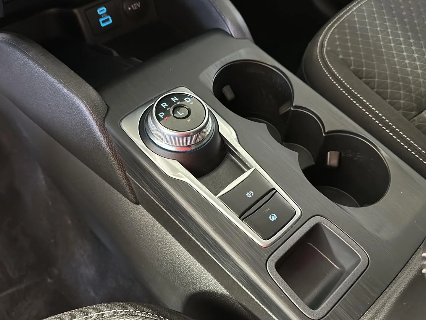 Used 2023 Iconic Silver Ford Active image 23