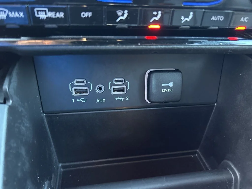 Used 2024 Gray Jeep Limited image 43