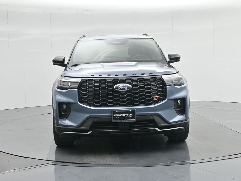 2025 Ford Explorer ST - Photo 28