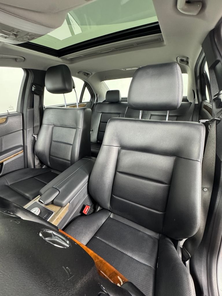 Used 2010 Iridium Silver Metallic Mercedes-Benz E 350 image 27