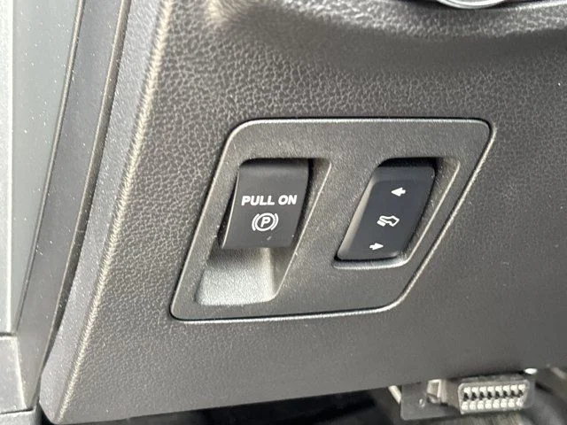 Used 2018 Silver Ford XLT image 25