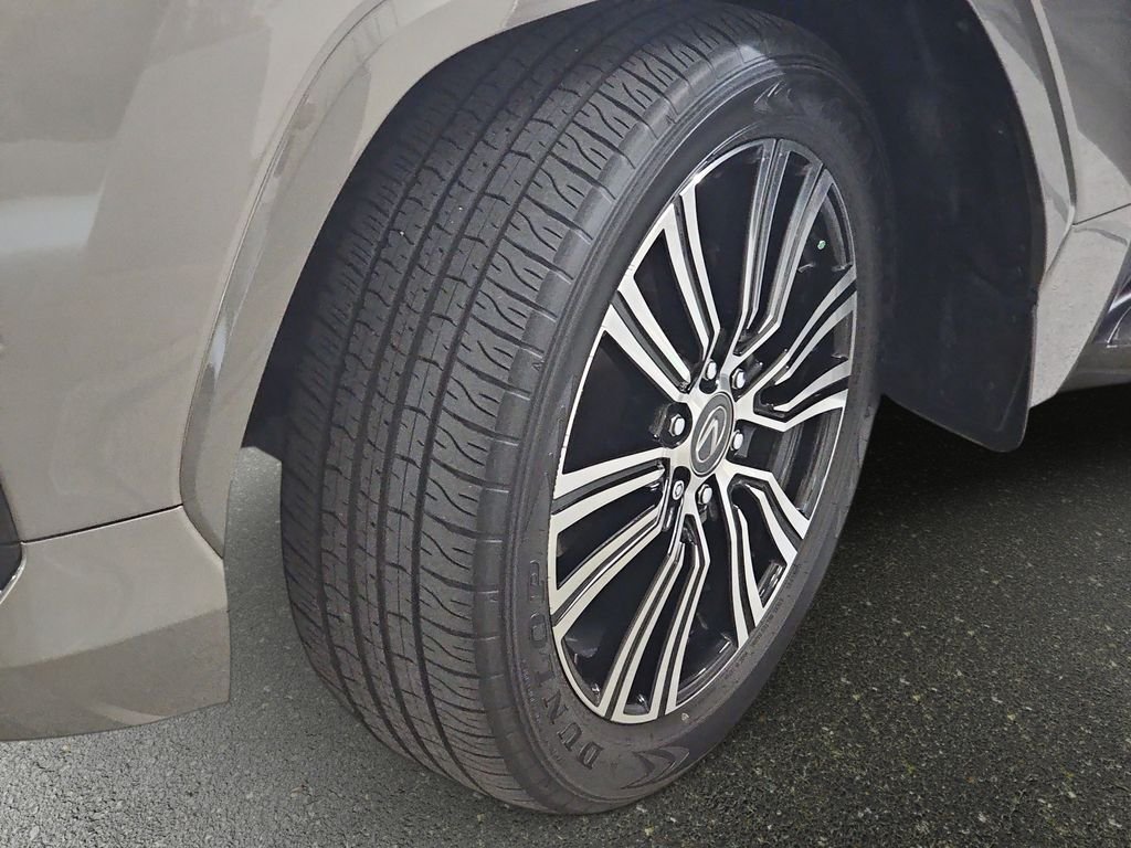 Certified Used 2024 MANGANESE LUSTER Lexus 600 Luxury image 32