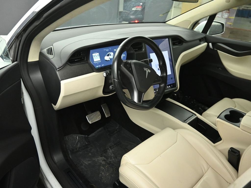 2018 TESLA MODEL X - Image 8