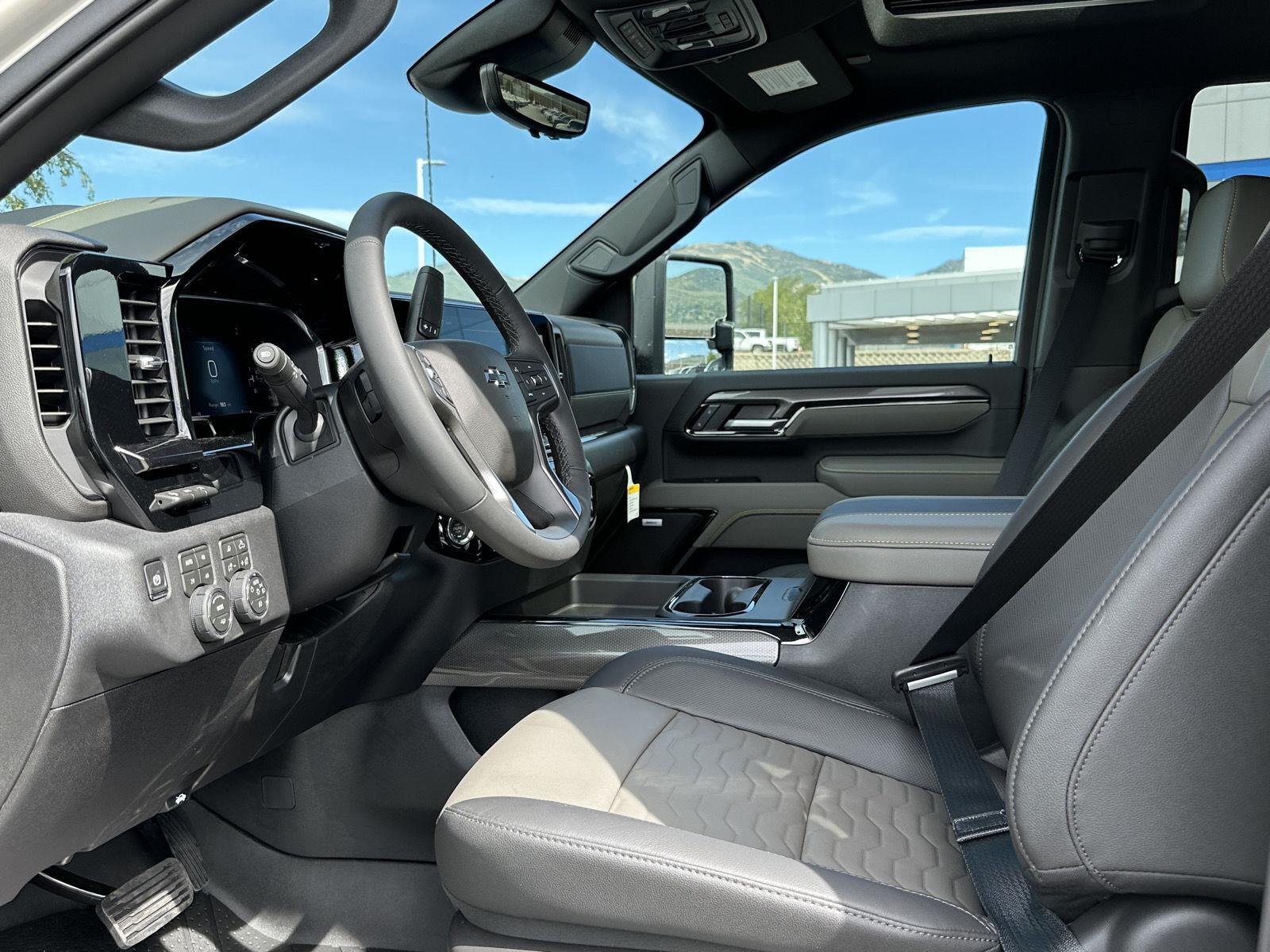 2026 Chevrolet Silverado 2500 HD ZR2 - Photo 24