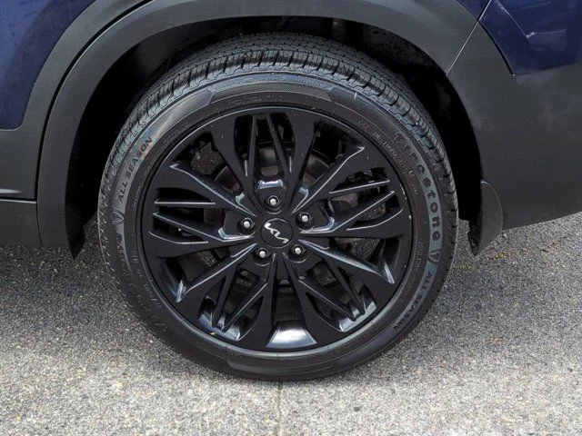 Certified Used 2022  Kia Nightfall image 11