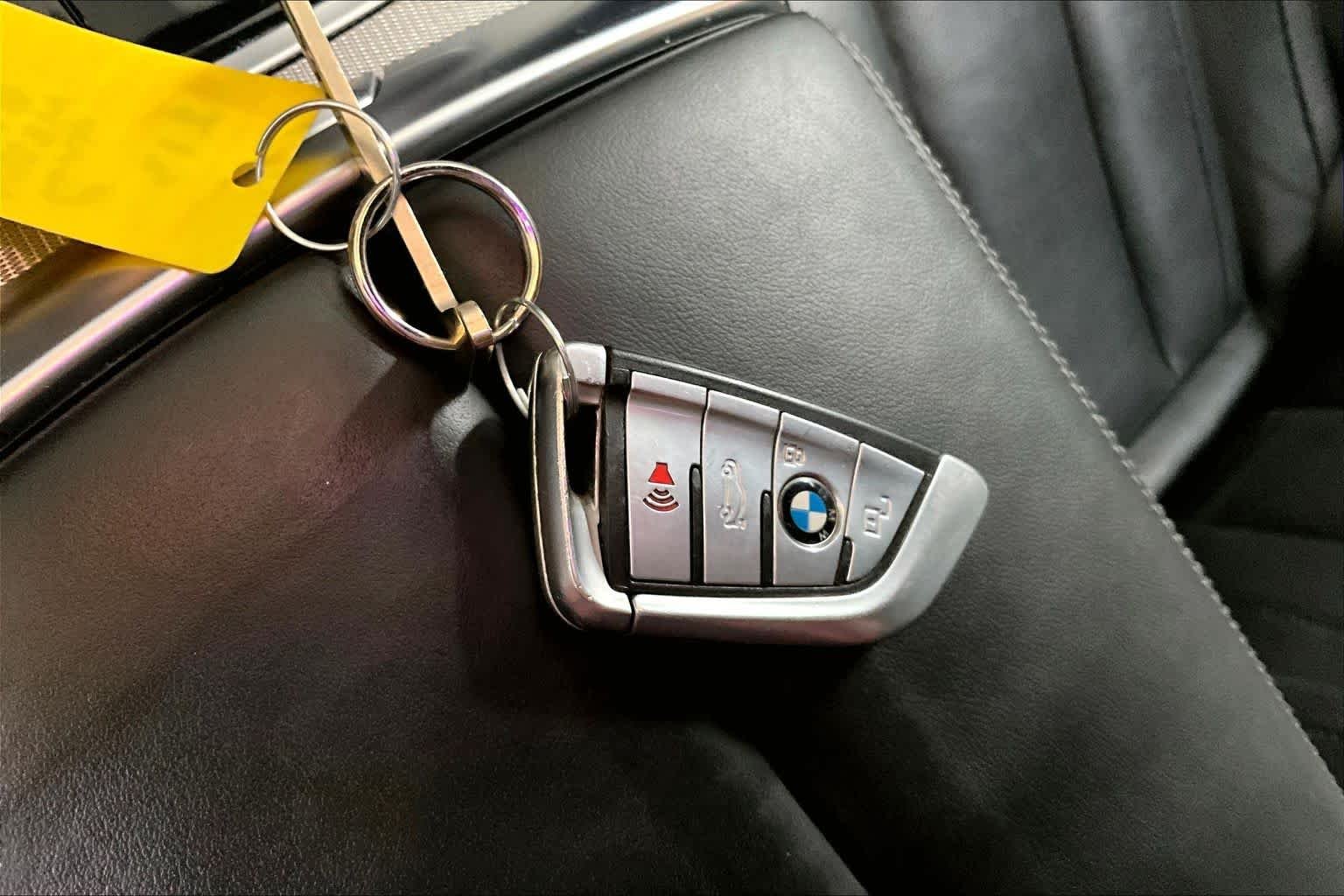 Used 2019 Dravit Grey Metallic BMW M850i xDrive image 12