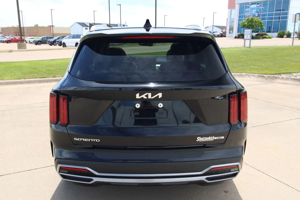 Used 2023 Black Kia SX Prestige image 16