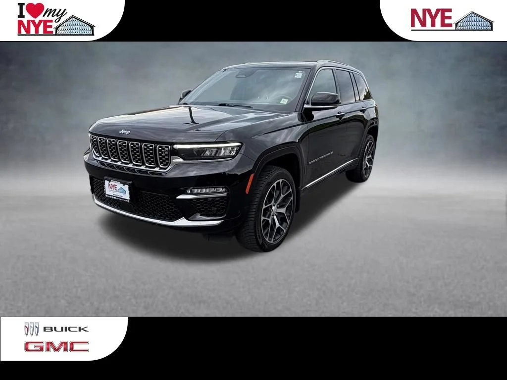 Used 2023 Diamond Black Cry Jeep Summit Reserve image 1