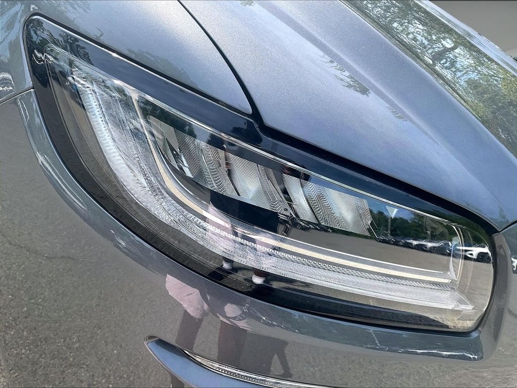 Used 2023 Asher Gray Metallic Clearcoat Lincoln Reserve image 31