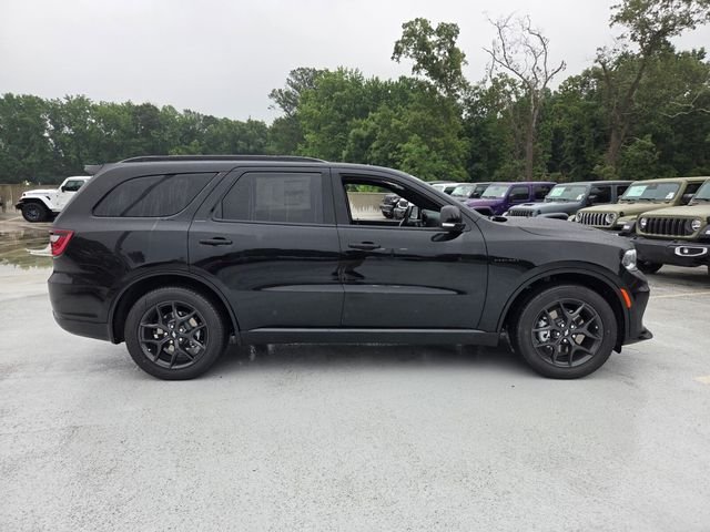 New 2026 Diamond Black Clear-Coat Exterior Paint Dodge GT Premium HEMI V8 image 10