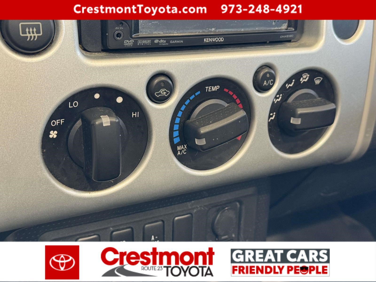 Used 2008 White/Titanium Metallic Toyota  image 24