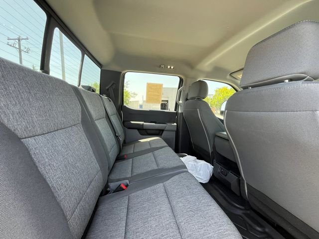 Used 2024 Silver Ford XL image 29
