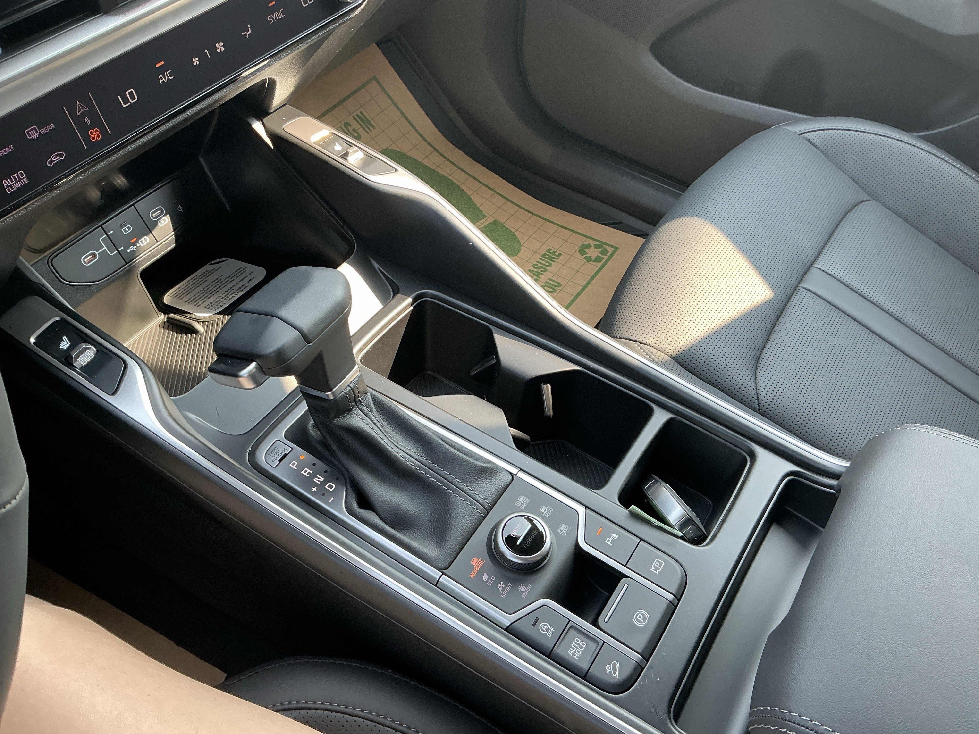 New 2026 Ivory Silver Kia S image 23