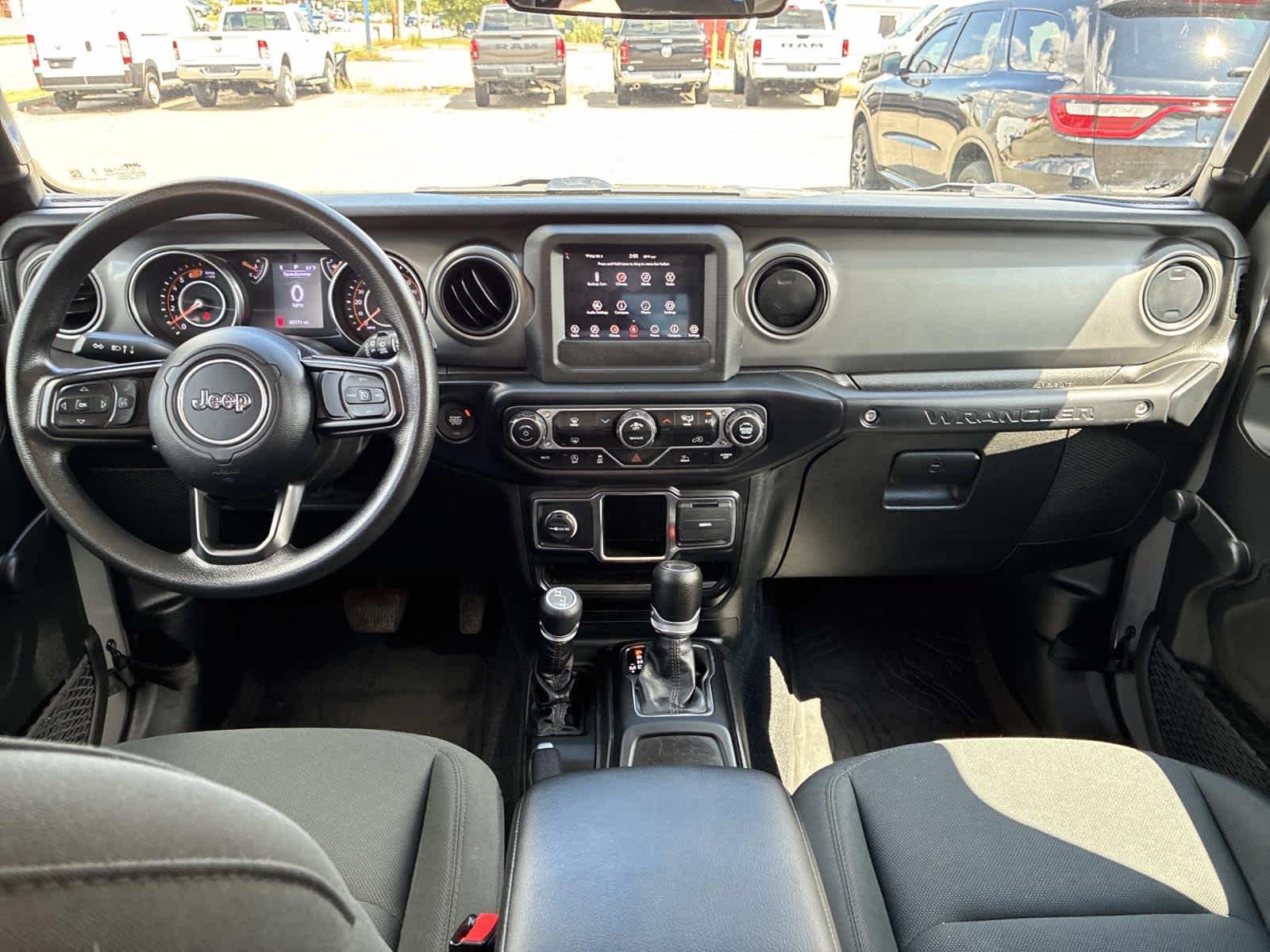 Certified Used 2022 Sting Jeep Unlimited Willys Sport image 14