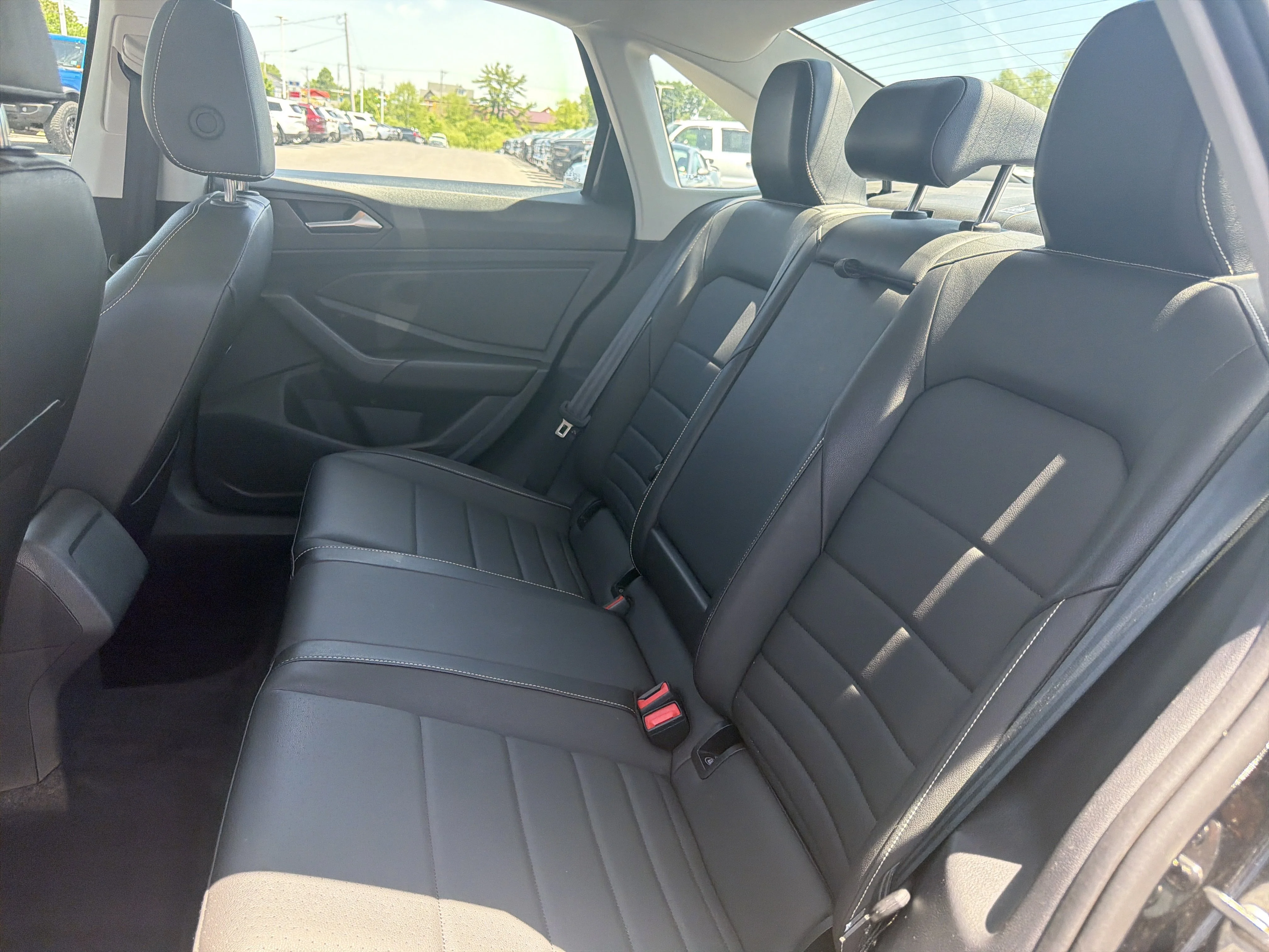 Used 2024 Black Volkswagen SE image 13