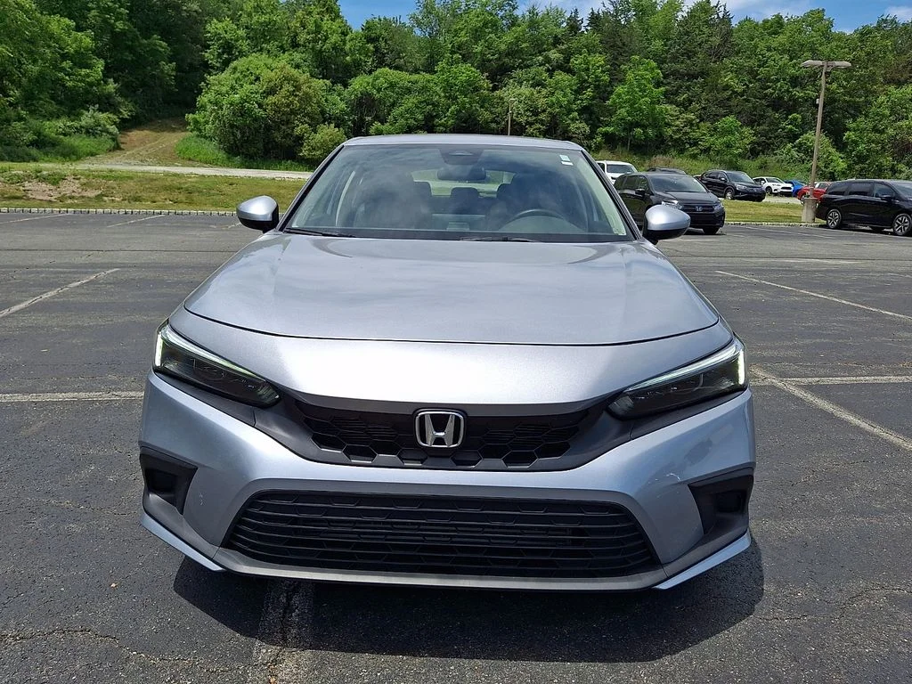 Certified Used 2024 Lunar Silver Metallic Honda EX-L image 2