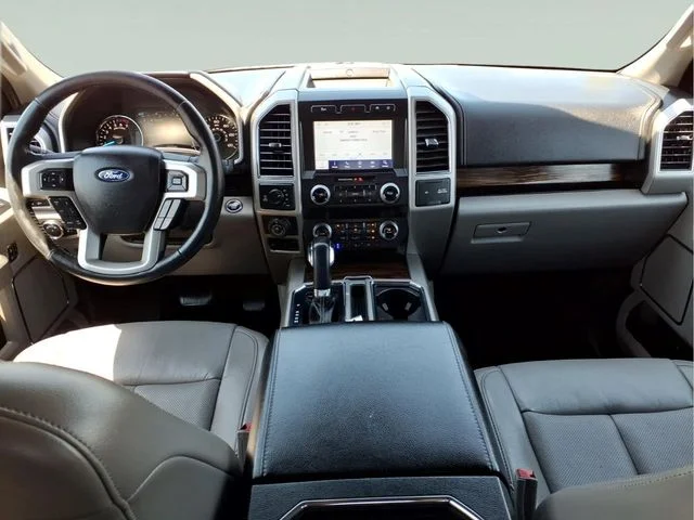 Used 2020 Red Metallic Ford Lariat image 17