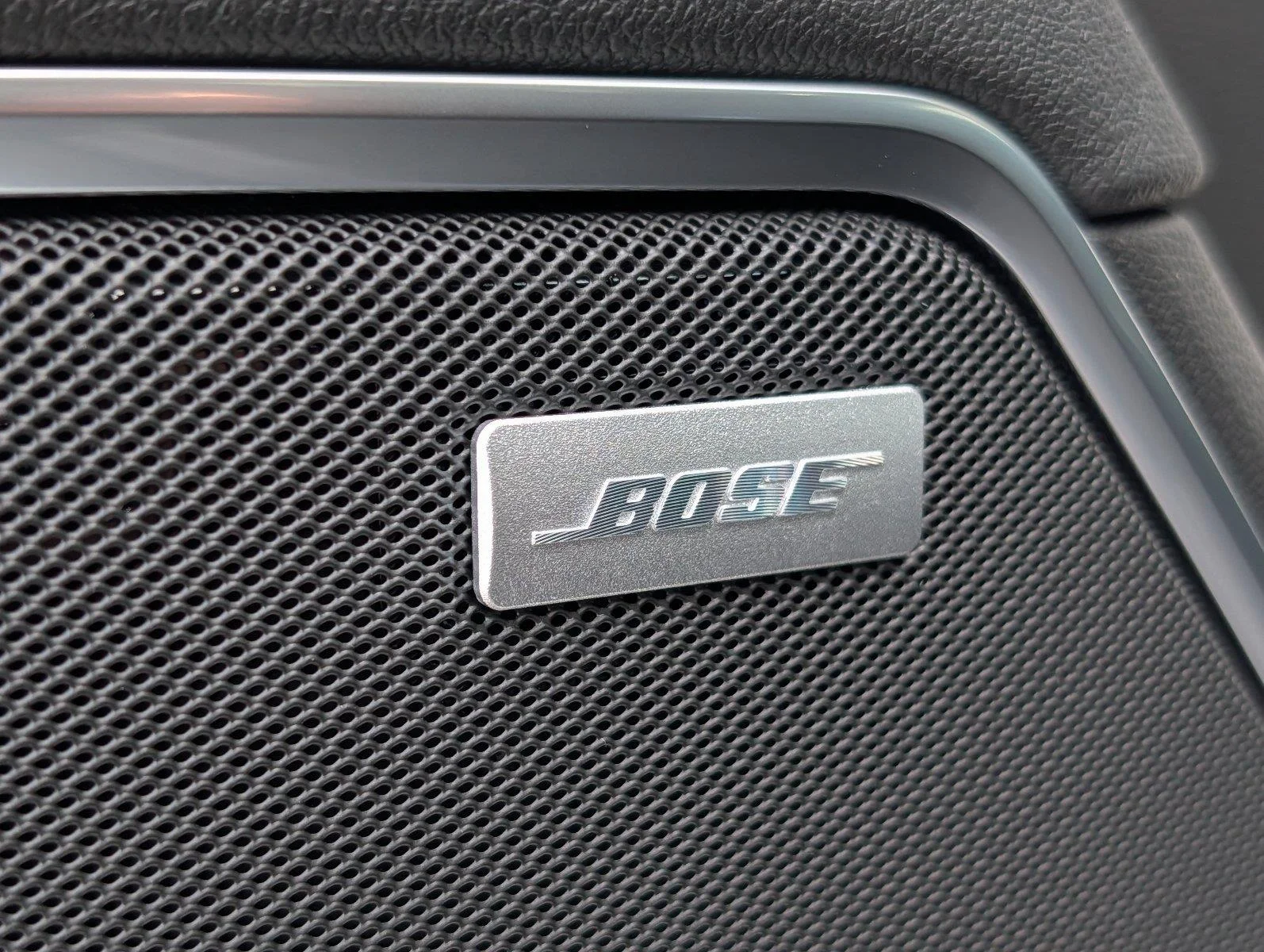 New 2026 Summit White GMC SLT image 18