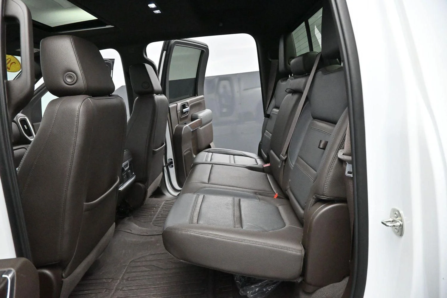 Used 2021 SUMMIT WHITE GMC Denali image 30