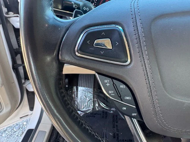 Used 2017 White Lincoln Reserve image 18