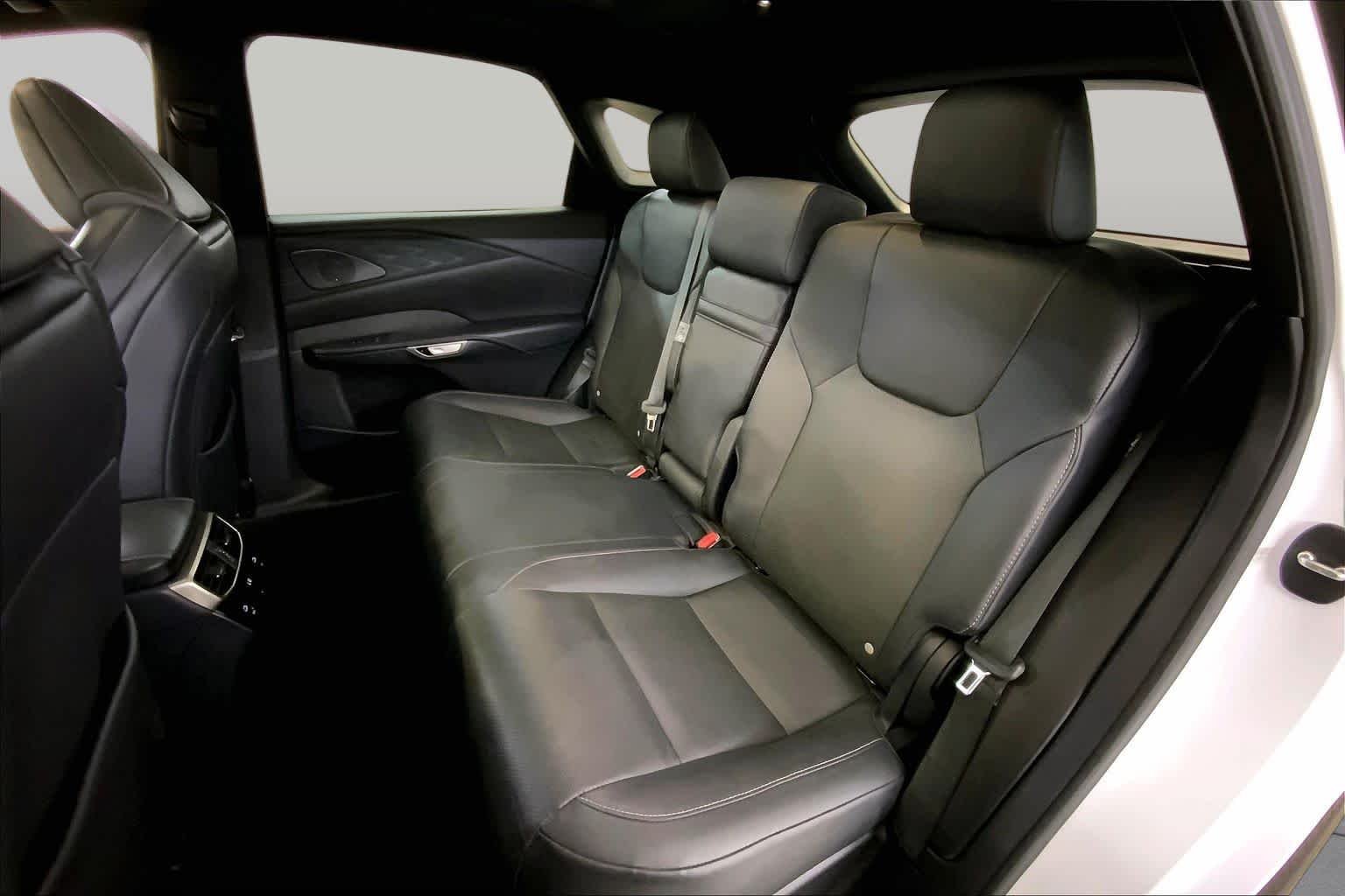 Used 2023 Ultra White Lexus F SPORT Handling image 20
